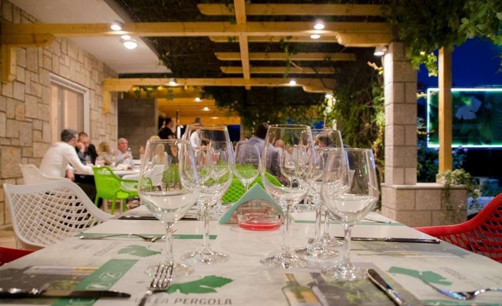 Villa Pergola Trebin Dış mekan fotoğraf